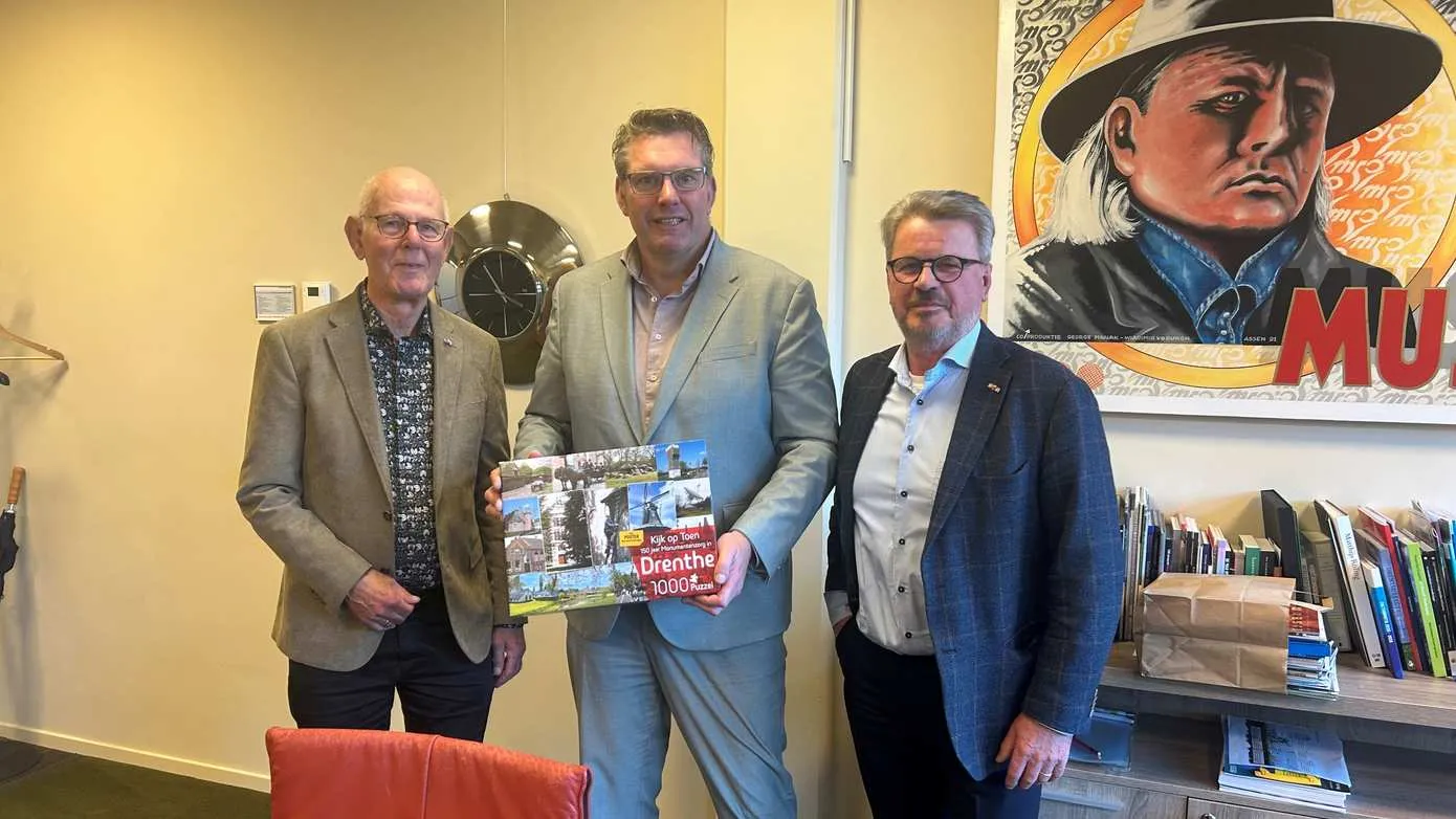 Foto overhandiging puzzel