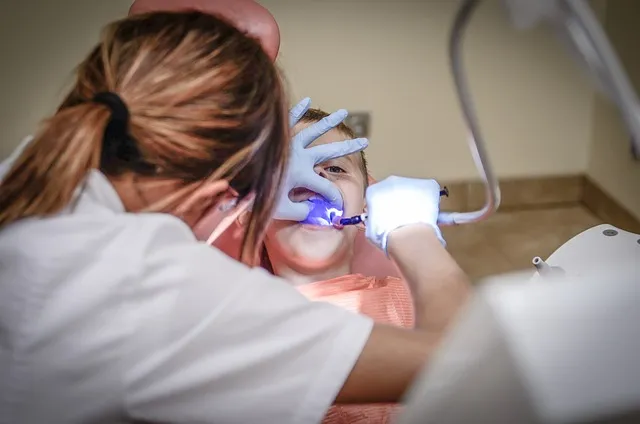 dentist g0f5920ad1 640