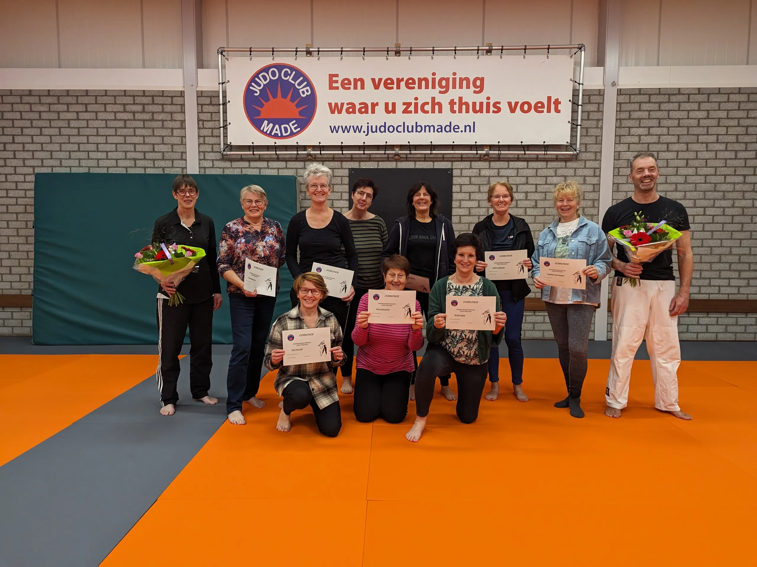 pxl 20231115 190052229mp