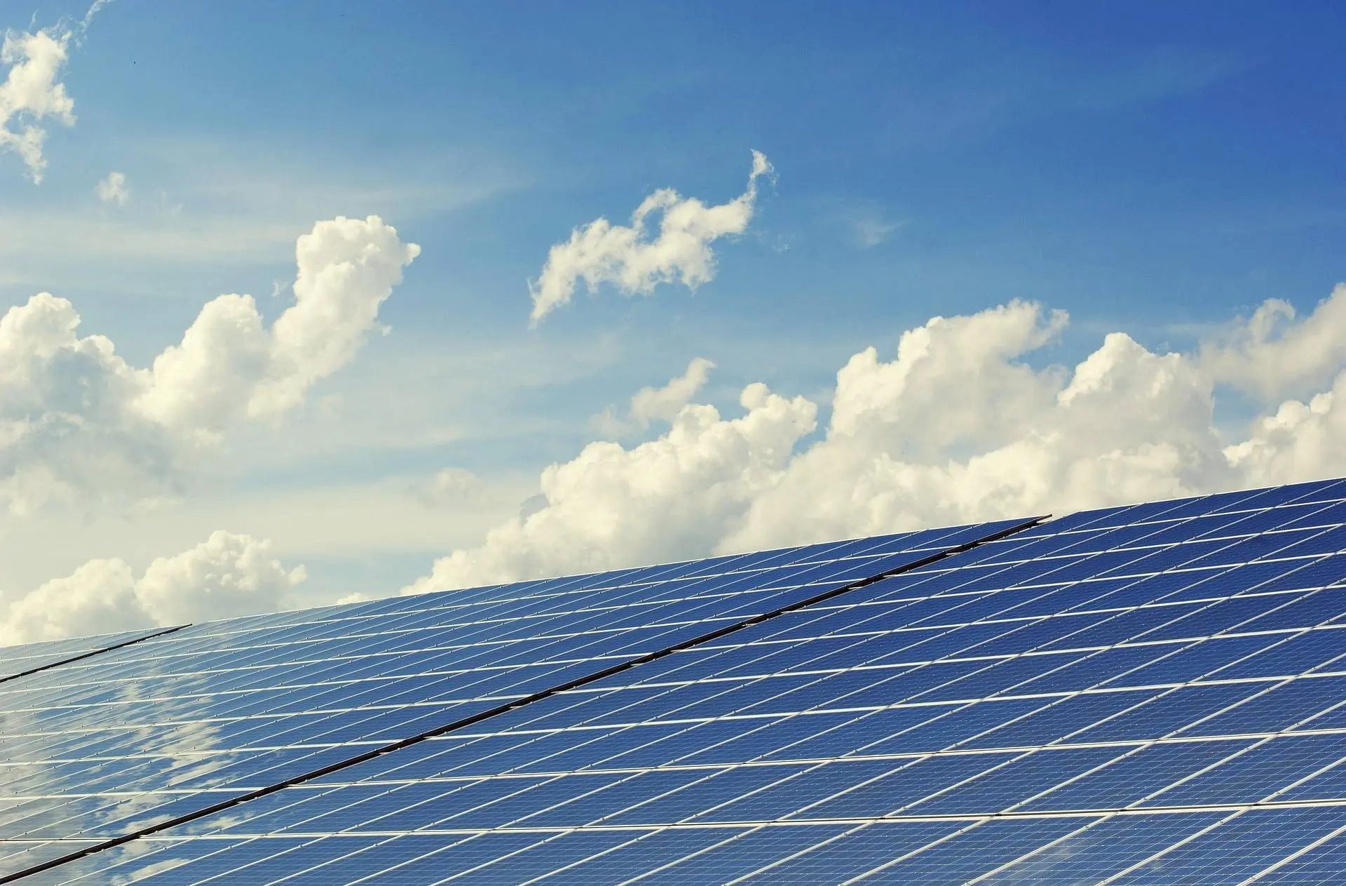 andreas160578-photovoltaic-2138992_1920