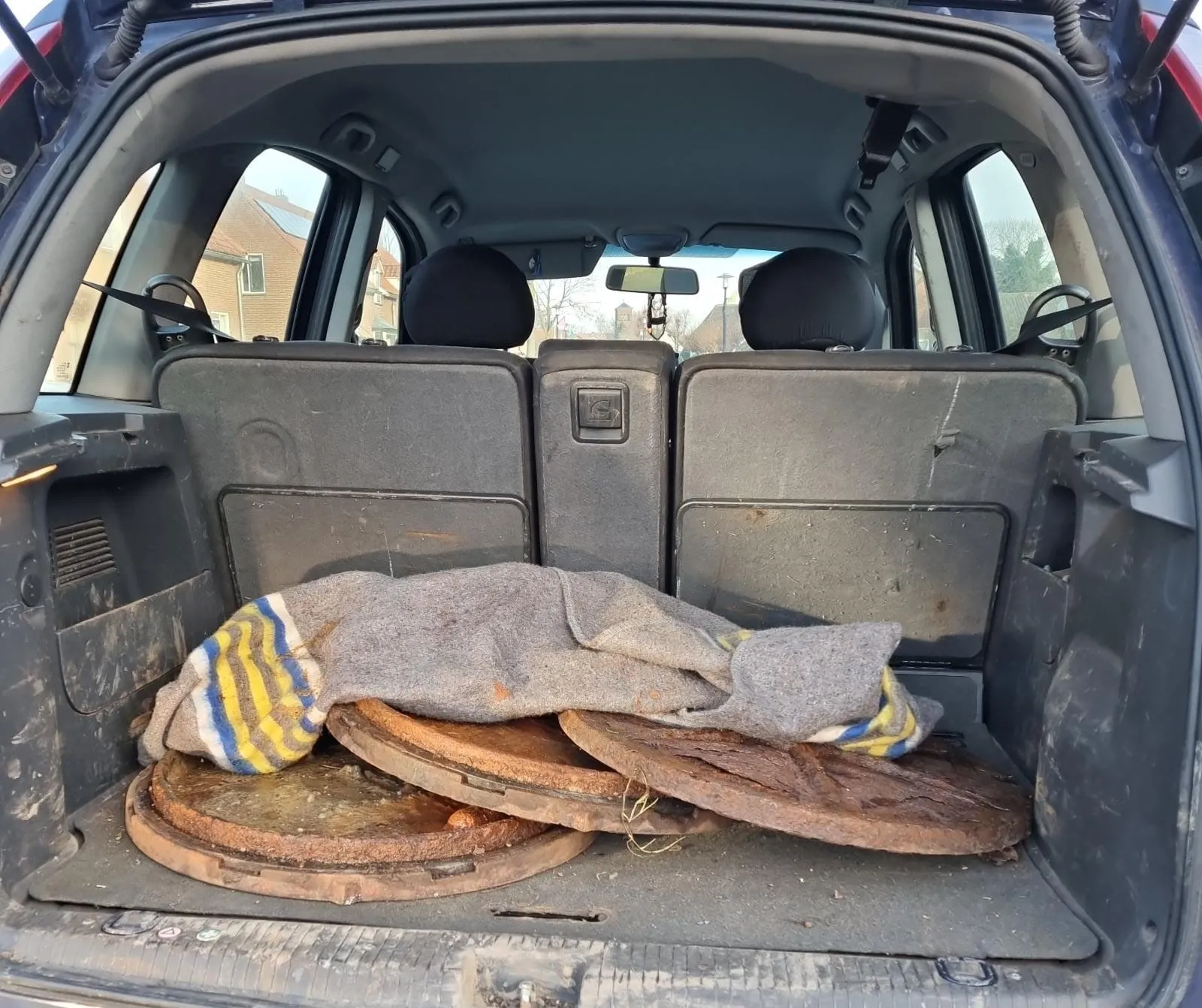 328484176 927739811746280 1261903478972697747 n