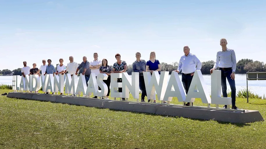 9902 rbt menw xl hansbarten2022