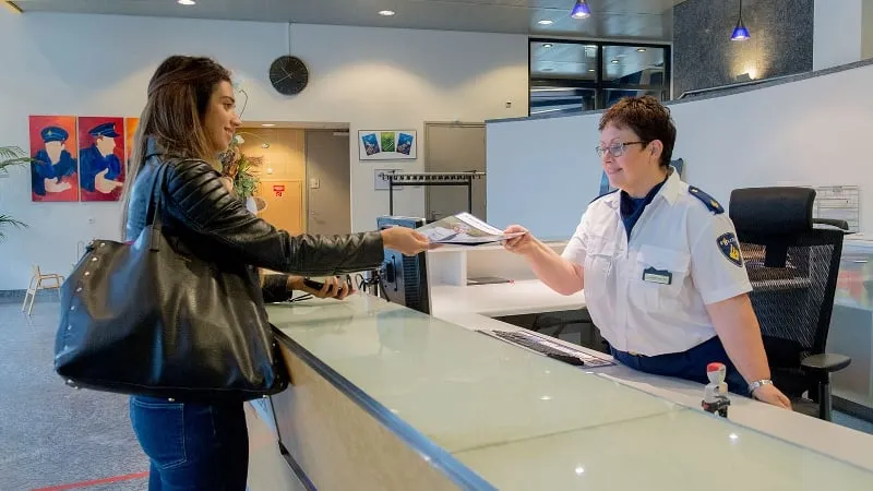 aangifte doen in politiebureau