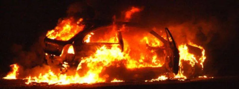 autobrand beneden leeuwen