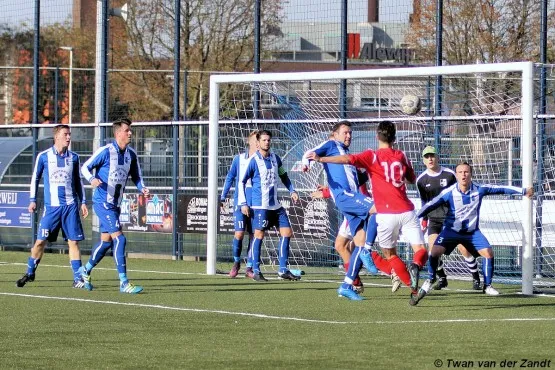 dio30 speelt gelijk tegen blauw wit