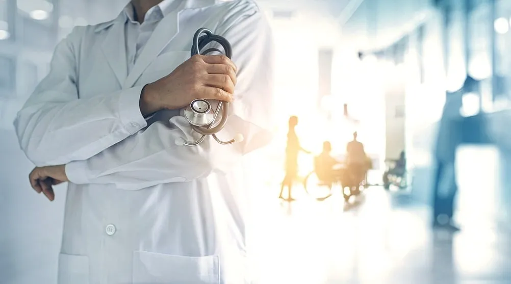dokter ziekenhuis tungnguyen0905 pixabay