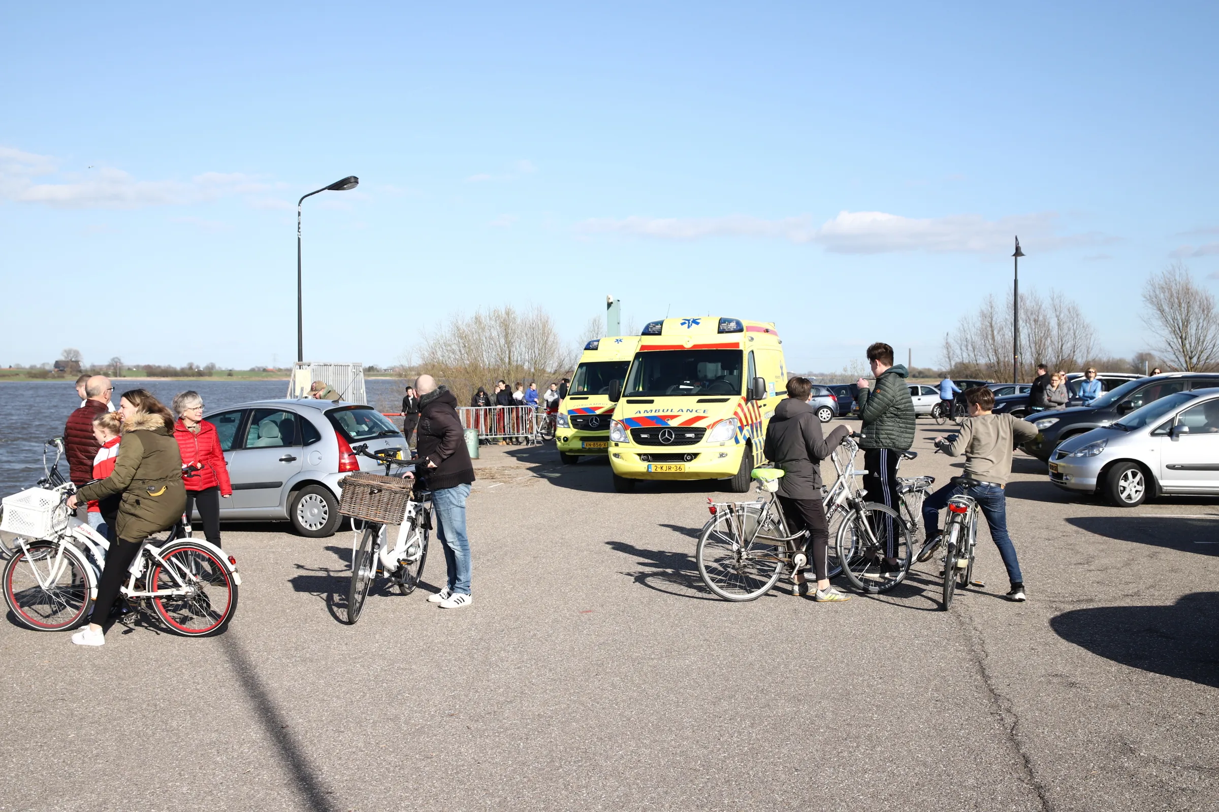 e2012ae1 e667 4da6 b144 37d37f90d327