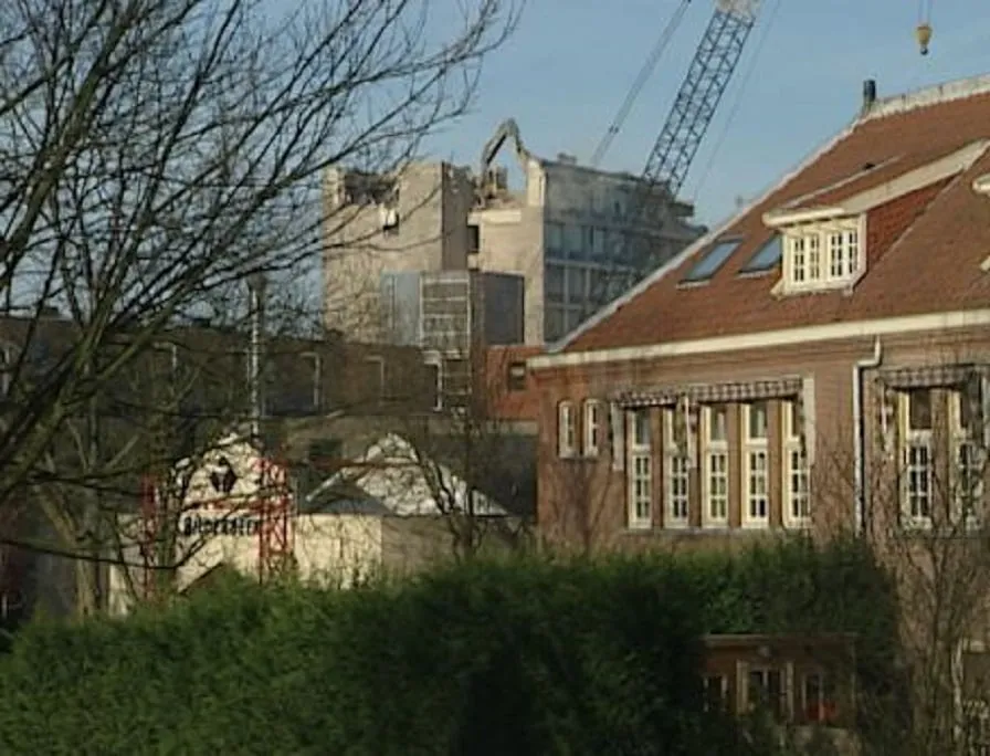 foto 1 kraan sloop flat boldershof 1999 2000 foto jos kruisbergen 1