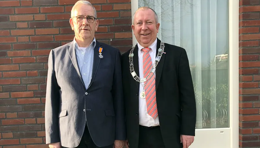 koninklijke onderscheiding voor hans van kuijk uit horssen