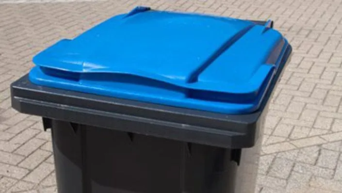 oud papier container e1438903828865