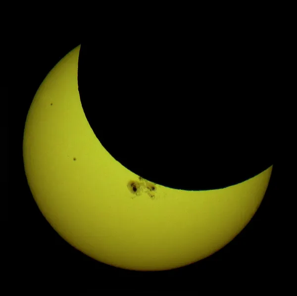 partial solar eclipse oct 23 2014 minneapolis 5 36pm ruen1