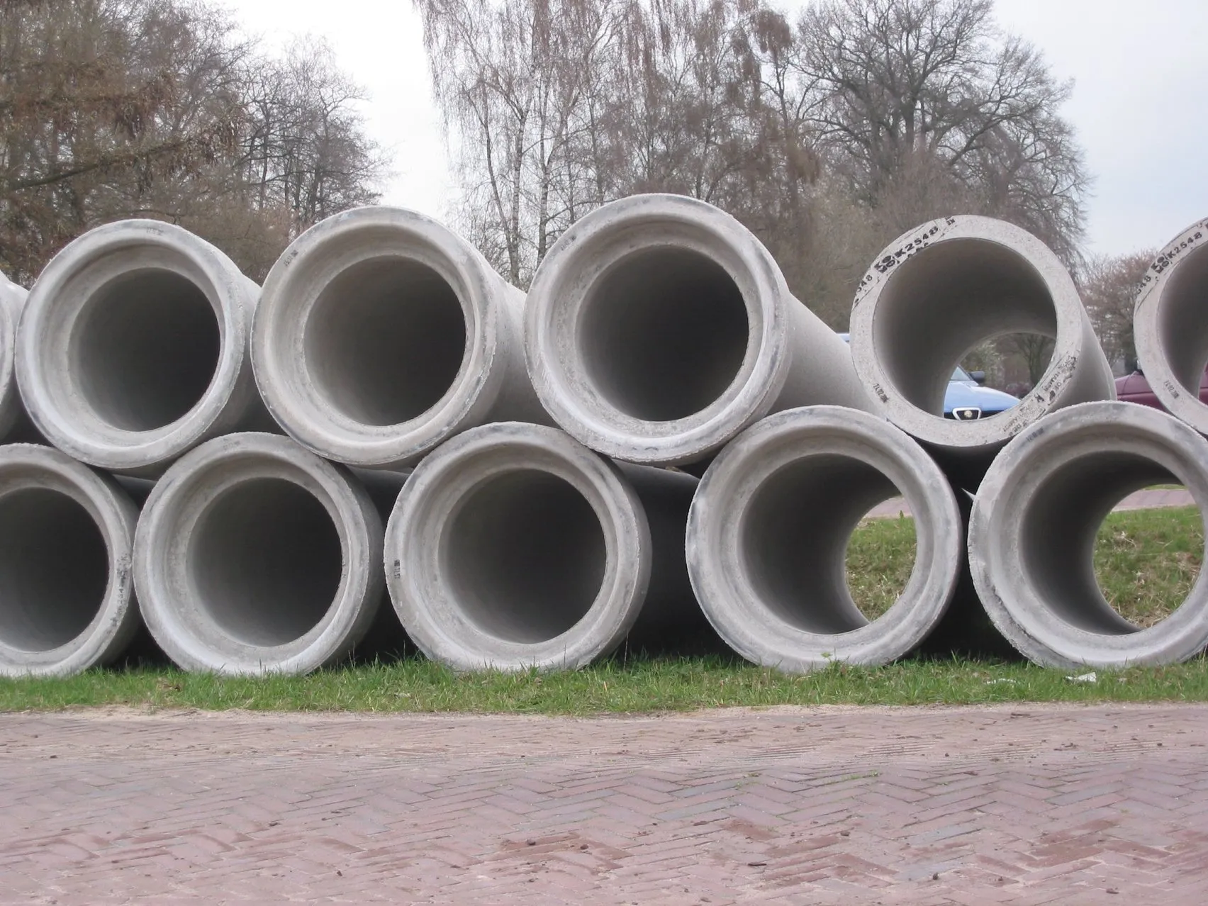 rioolbuizen van beton sewer concrete pipelines rasbak cc by sa 30