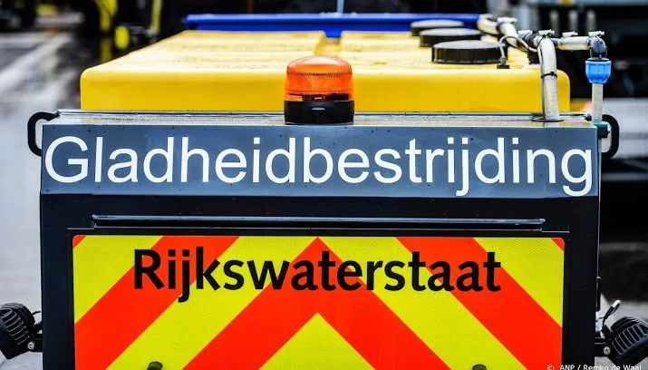 vanaf donderdagavond kans op gladheid op weg 715x408