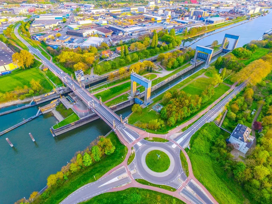 weurt sluiscomplex 1