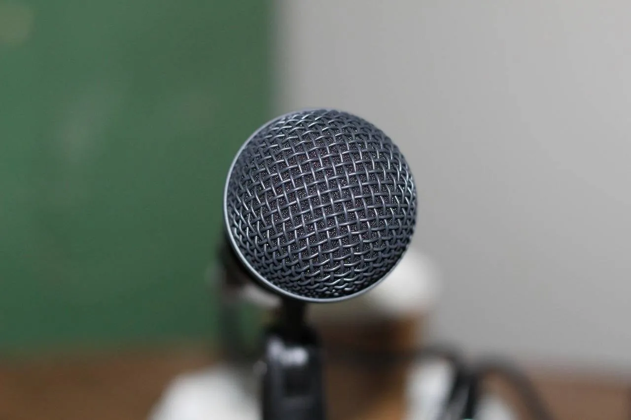 mic 4292783 1280