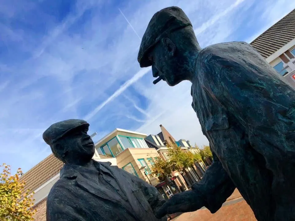 b3fb7136-c206-494b-b72b-108f862c601a