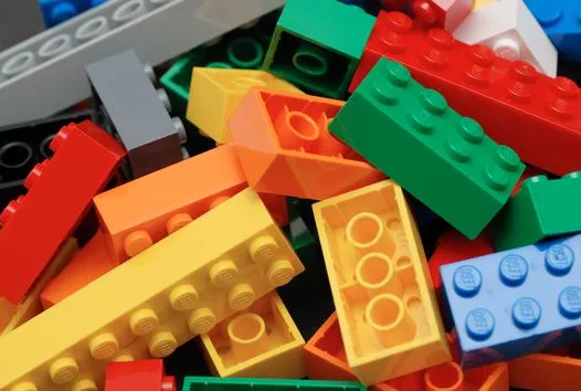 lego in 10 jaar tijd van klein en verlie
