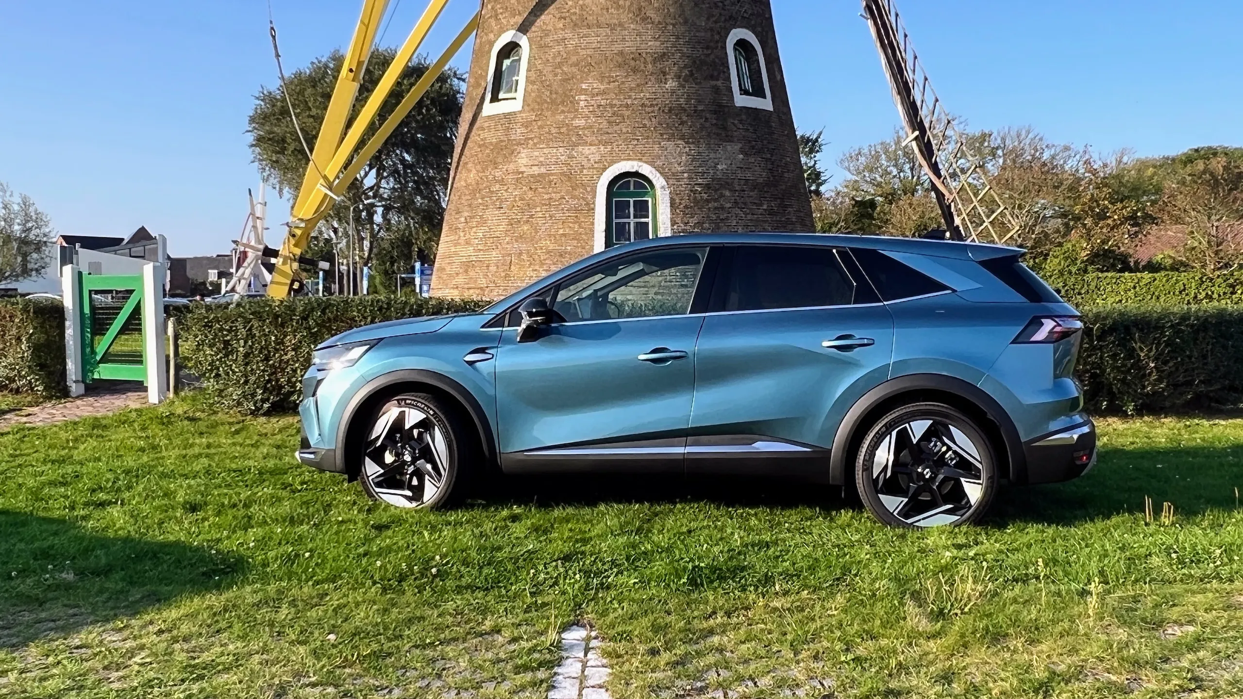 renault symbioz iconic e tech full hybrid 145