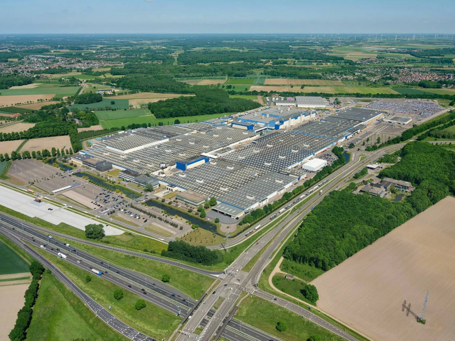 Born-VDL-Nedcar-luchtfoto-304118