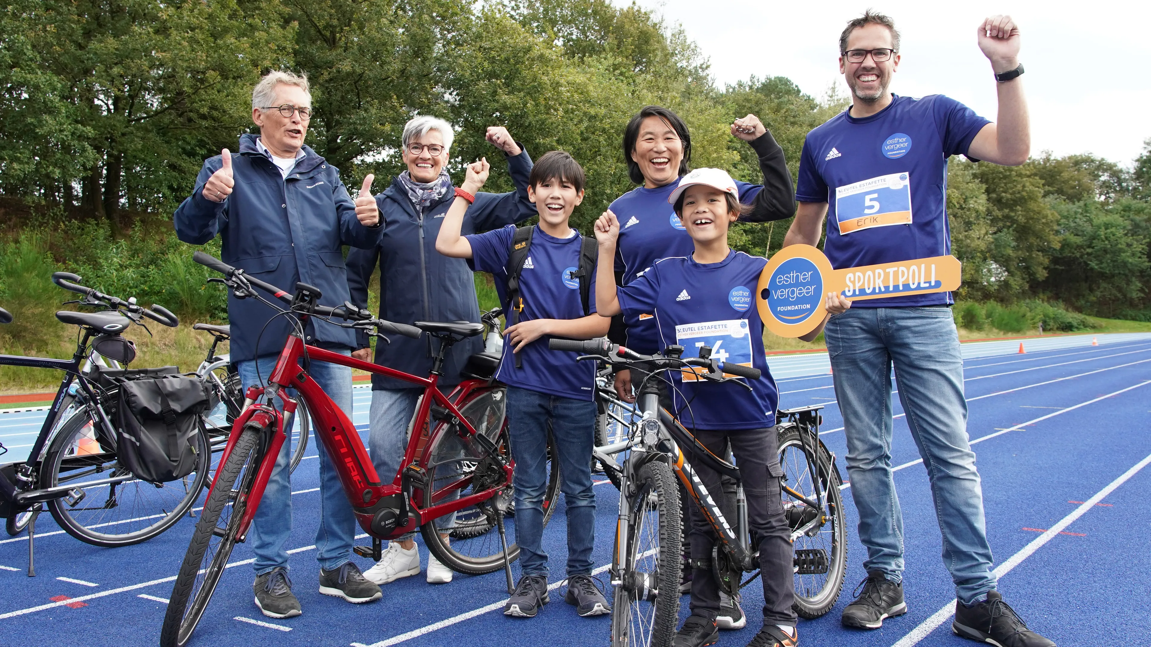 1 10 tom de boevere en zijn familie fietsen de sleutel van papendal naar otterlo