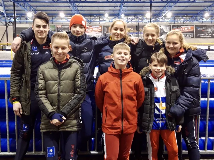 de pupillen en junioren van de edese ijsvereniging jantine jochemsen