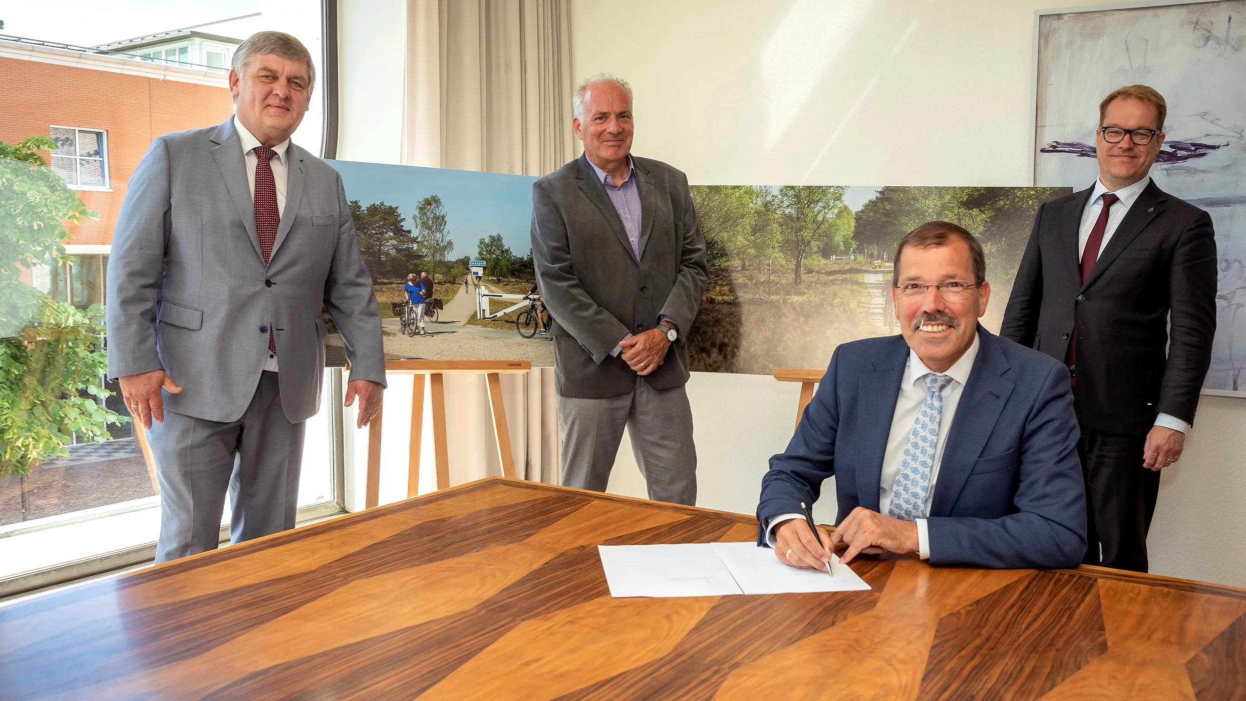 ondertekening verdrag veluwe kleinst