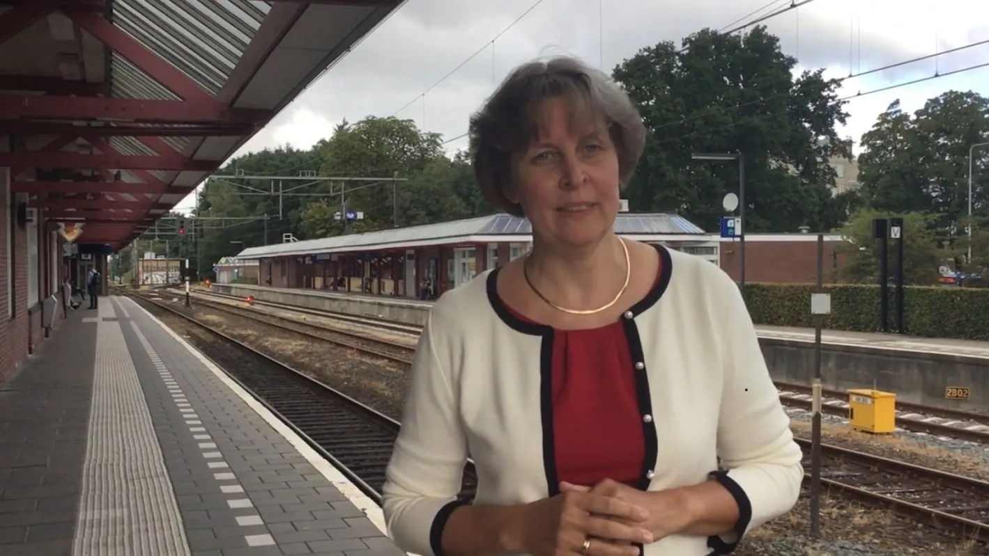 20180814 cora otter over de toegankelijkheid van het nieuwe station ede wageningen