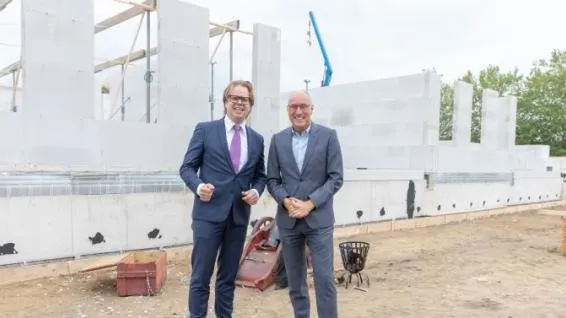 229b97cb fb45 43d0 ad2e 0eb6f49bdd8f