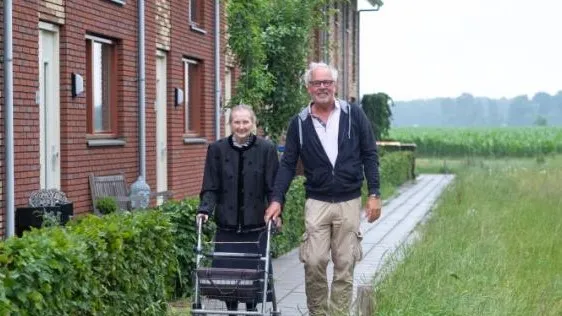 6c90fd79 1723 45d1 bf6d 8049daddcbb9