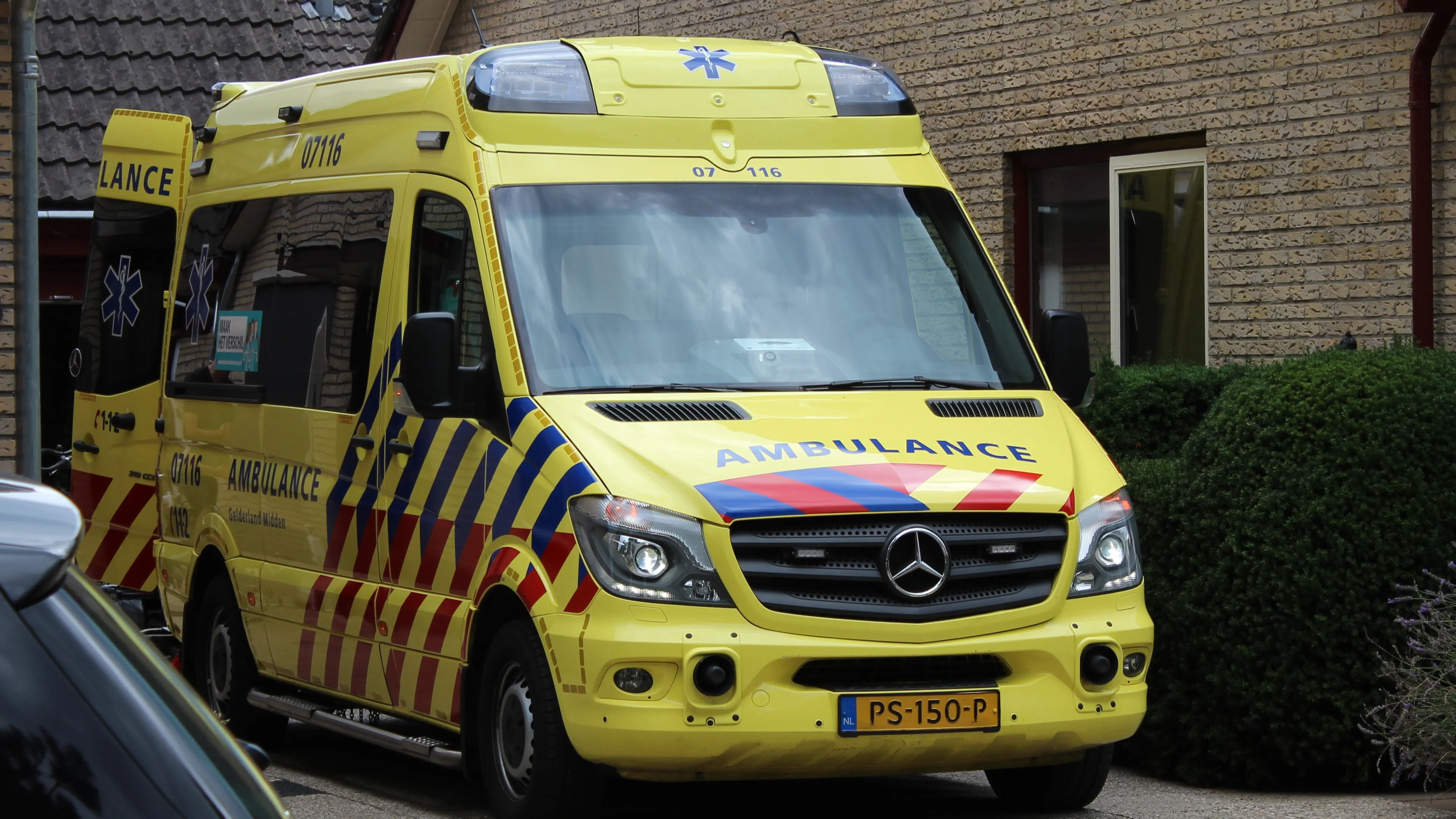 ambulance lunteren