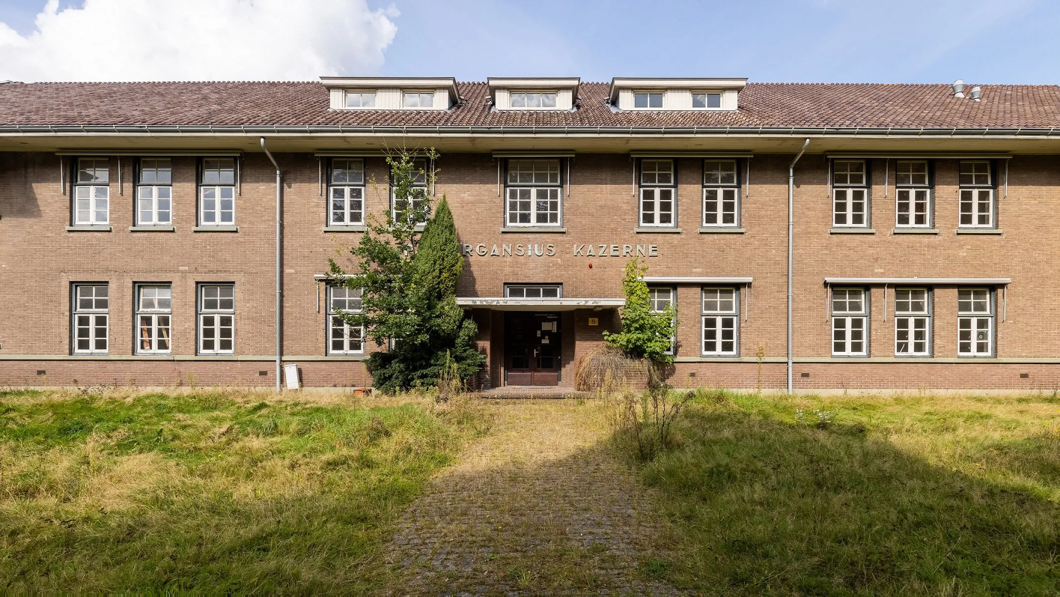 berganiuskazerne ede 2