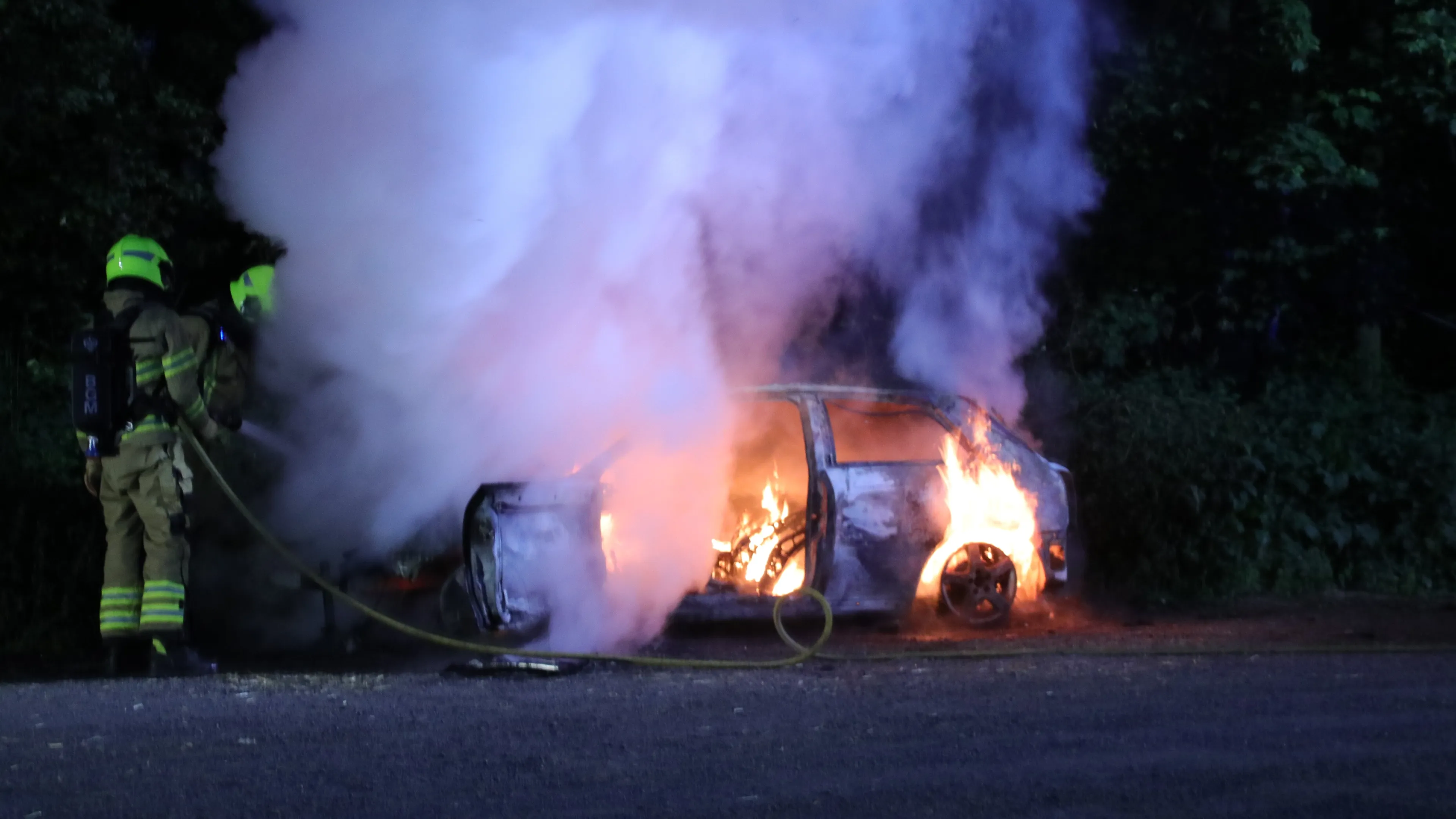 brand auto lunteren