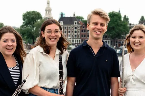 dok4 vlnr anouk dolfing sophie schreurs ramon van engelenhoven en anna may van der feen