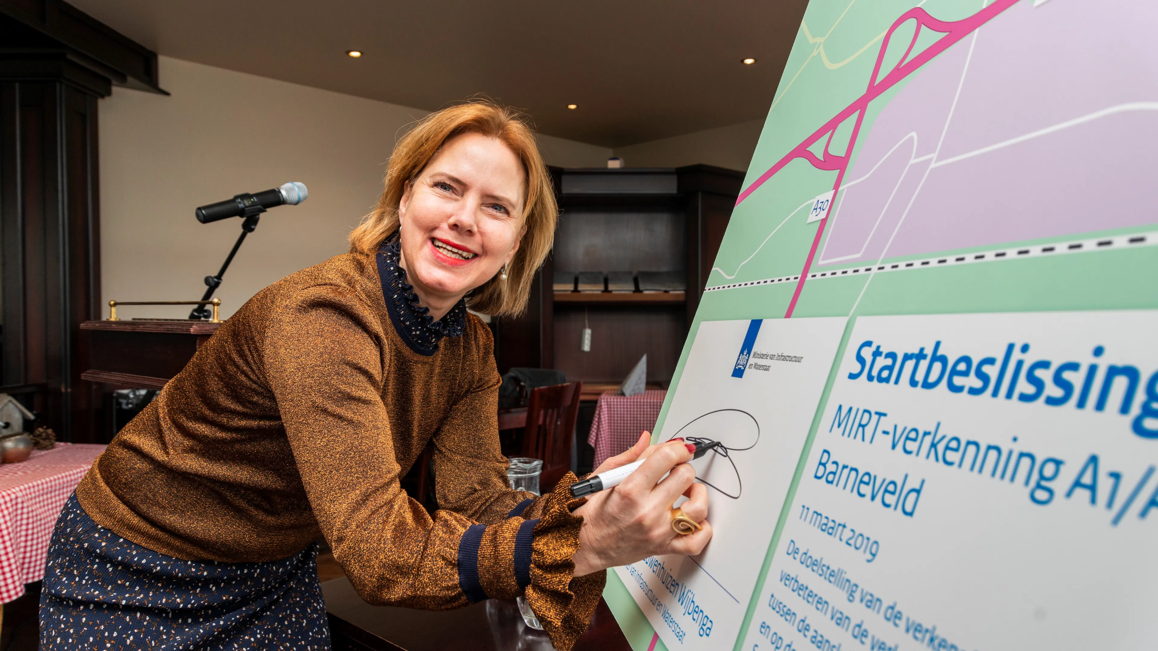 foto bij minister start mirt verkenning a1a30