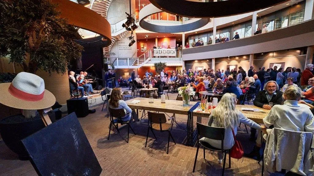 foto cultureel cafe dante