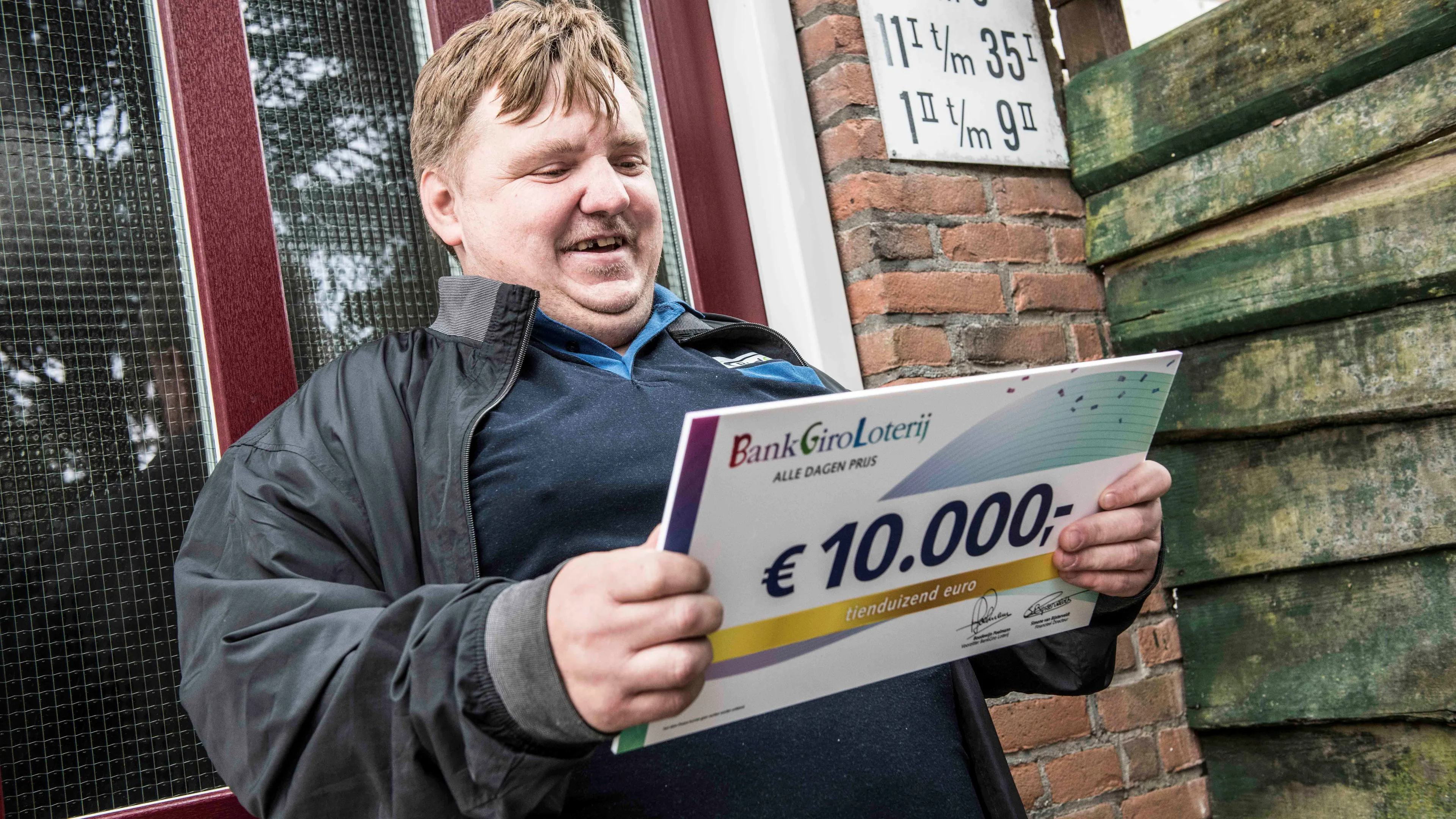 gert uit ede wint 10000 euro in bankgiro loterij 1