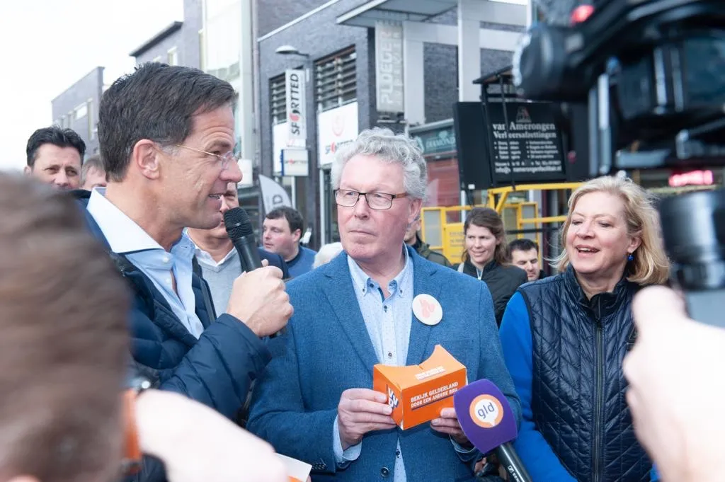 mark rutte jan markink toenmalig vvd statenlid rosmarijn boender op campagne in 2019