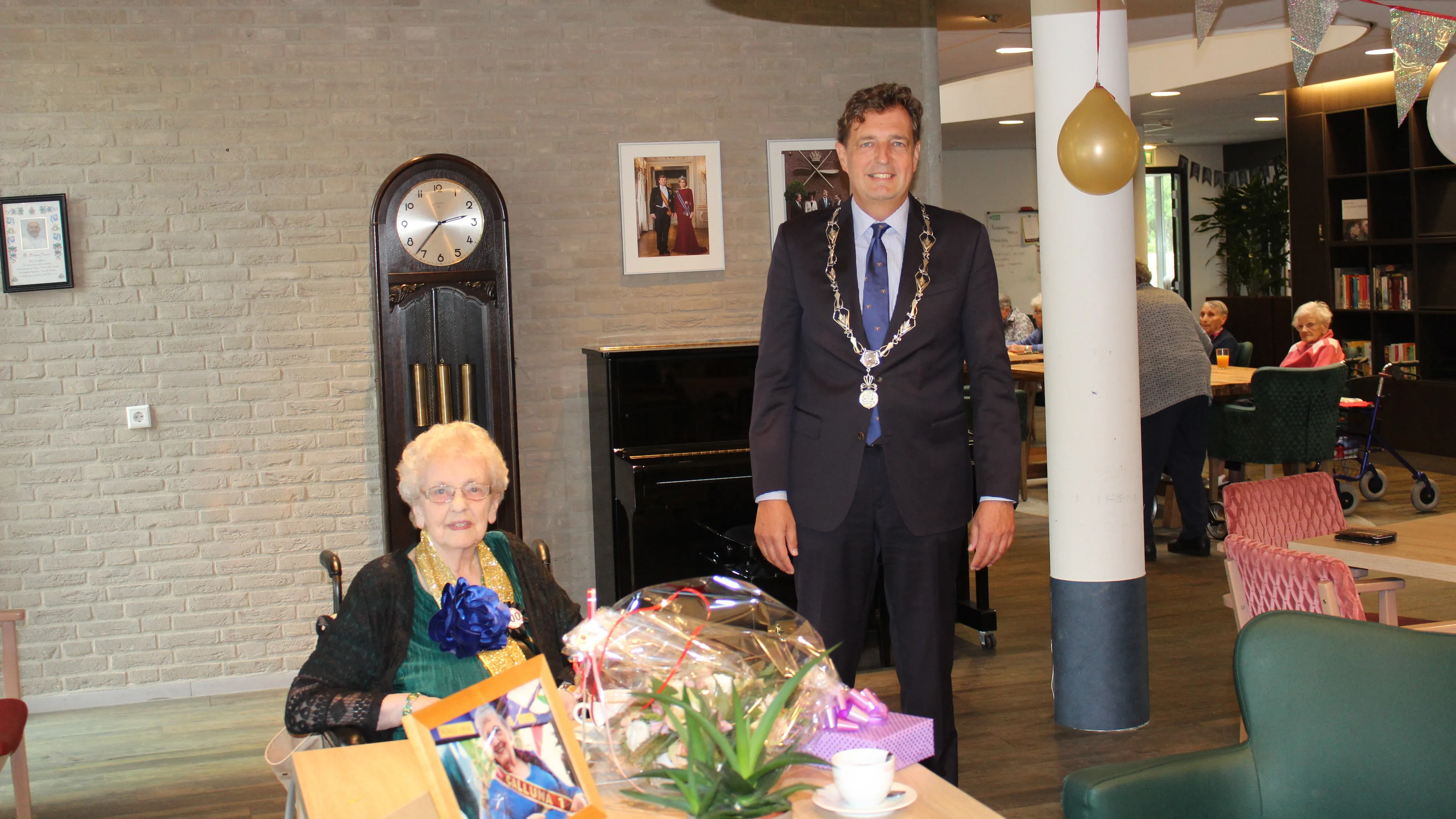 mevrouw hebinck roes 100 jaar