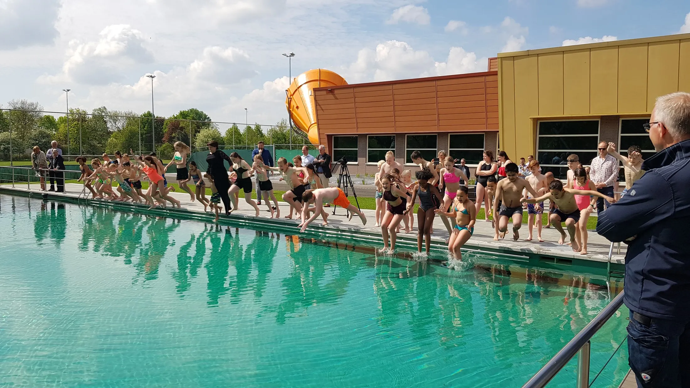 opening buitenbad