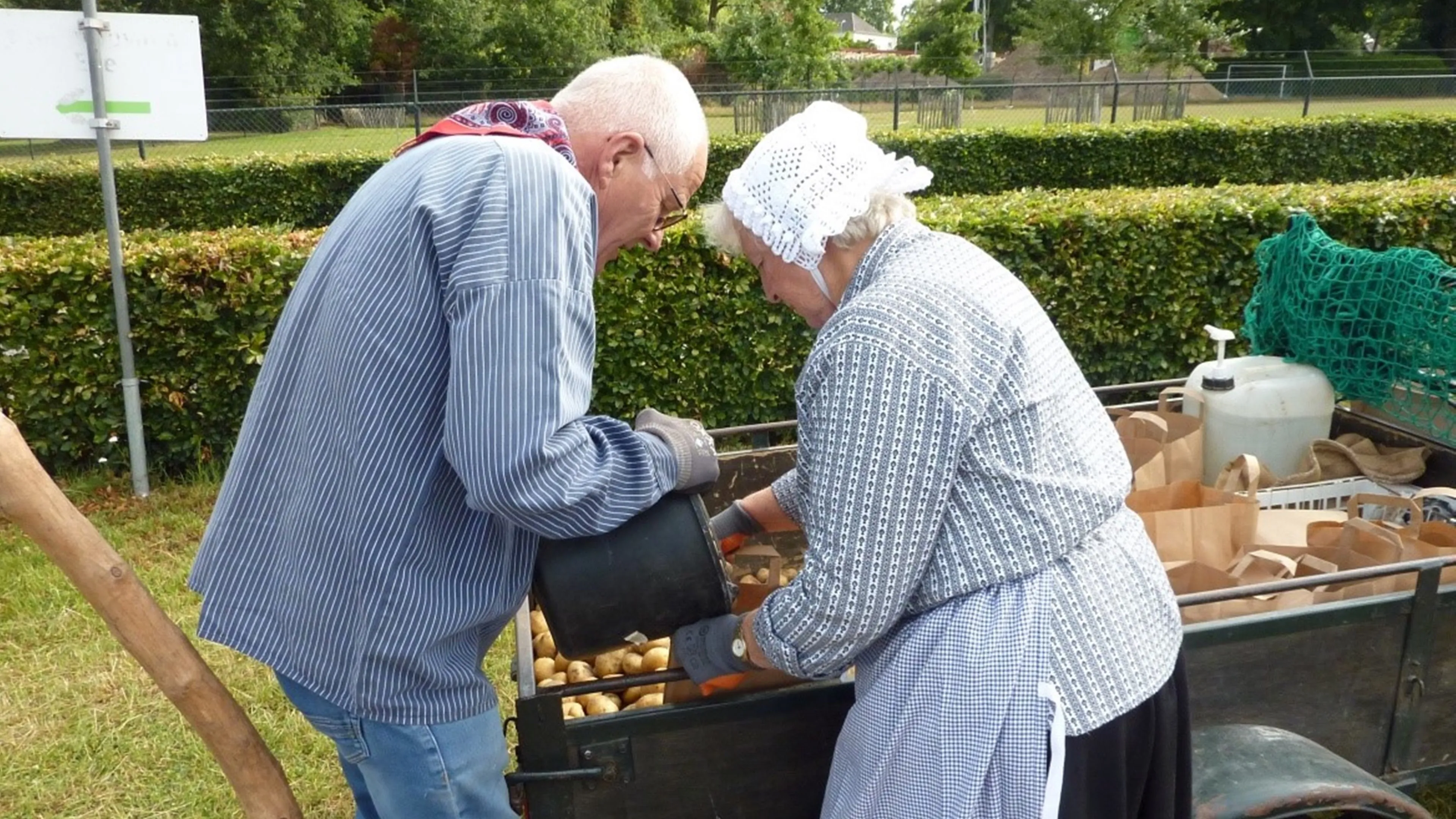 trapakkers ede aardappelen