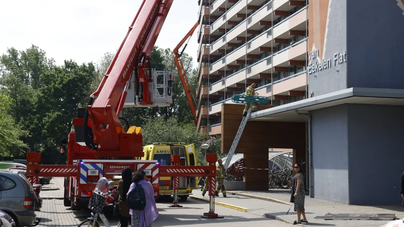 van eekelen flat ede