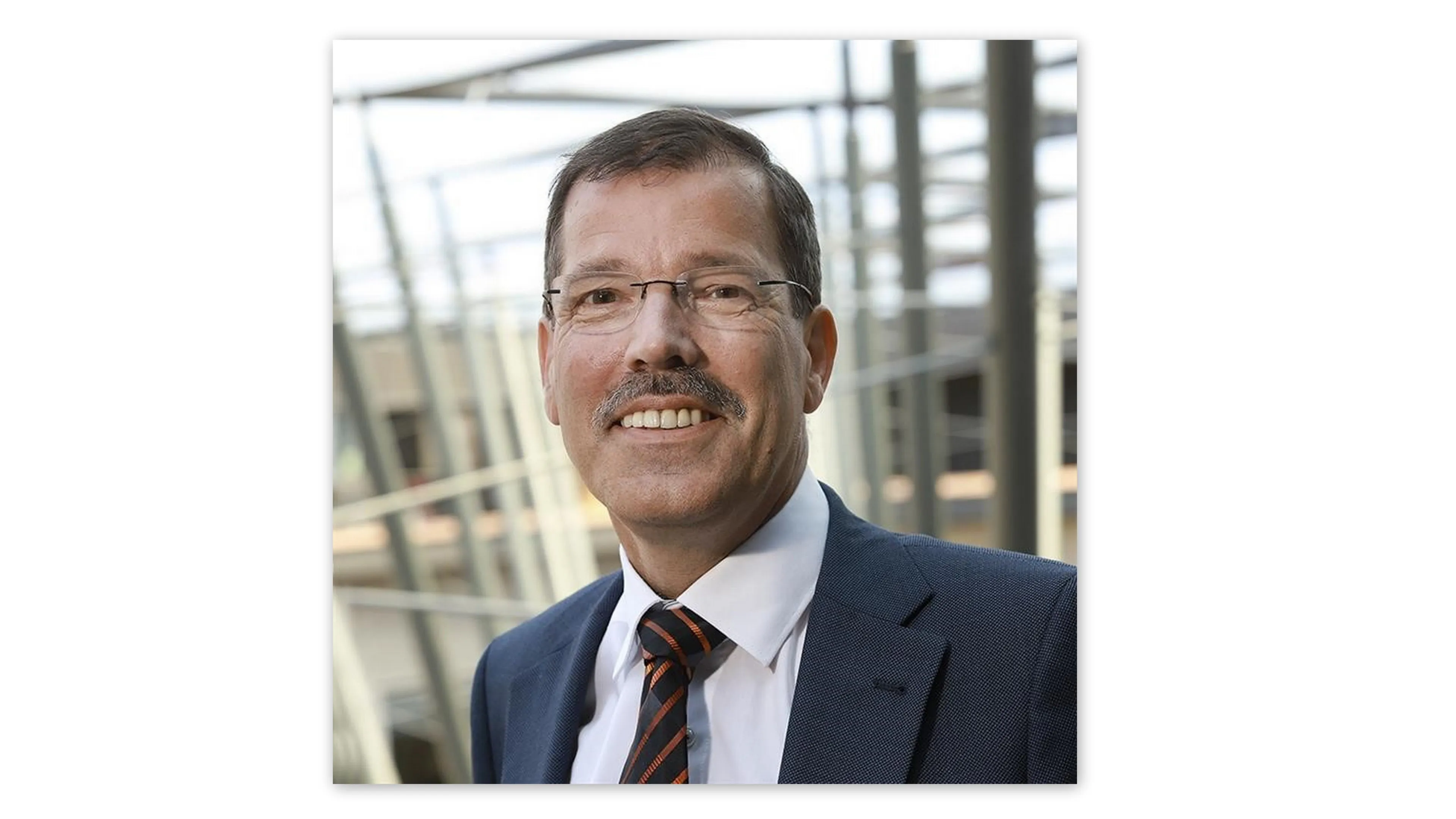 weerbaarheidsgedeputeerde peter van t hoog