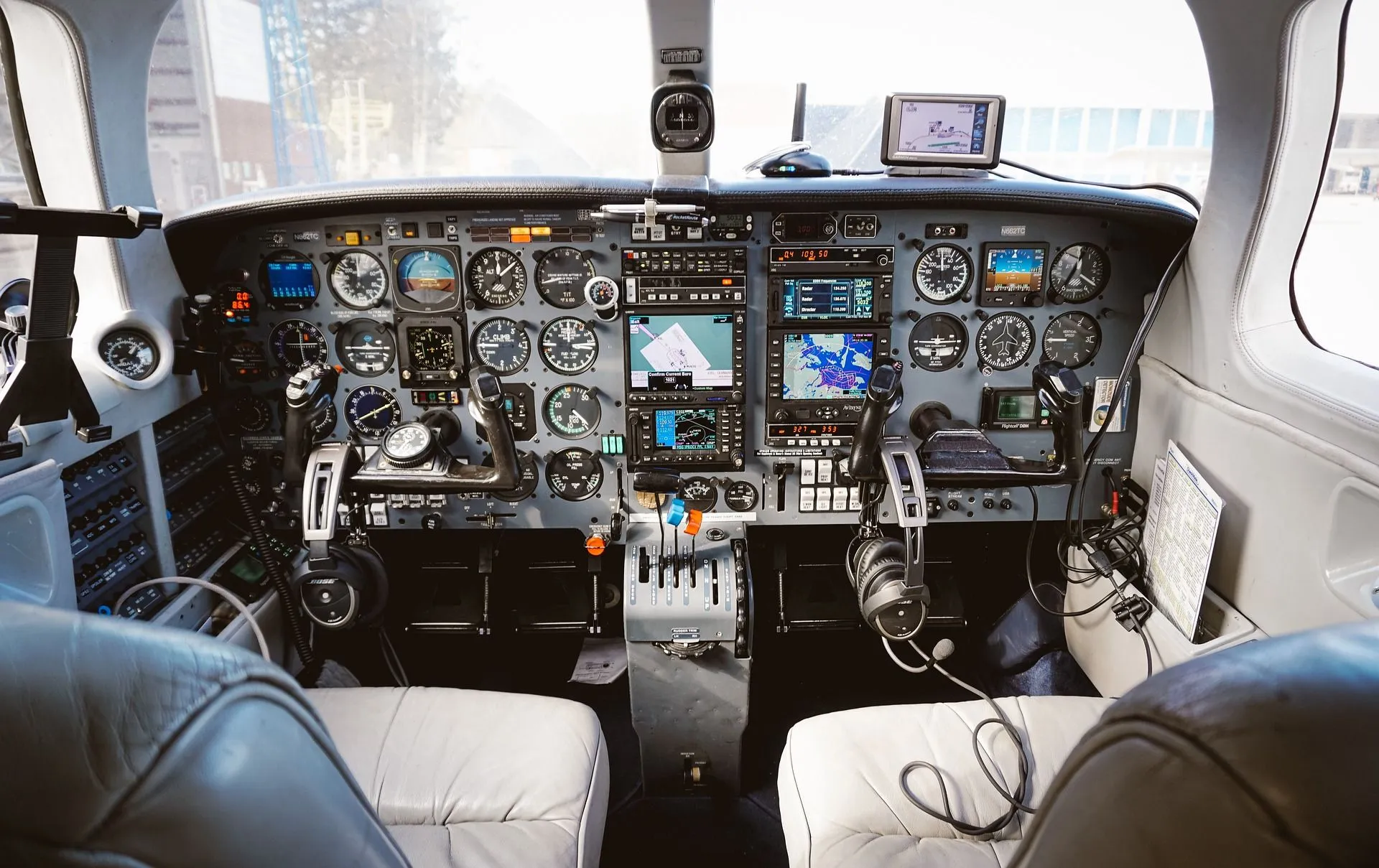 cockpit pixabay
