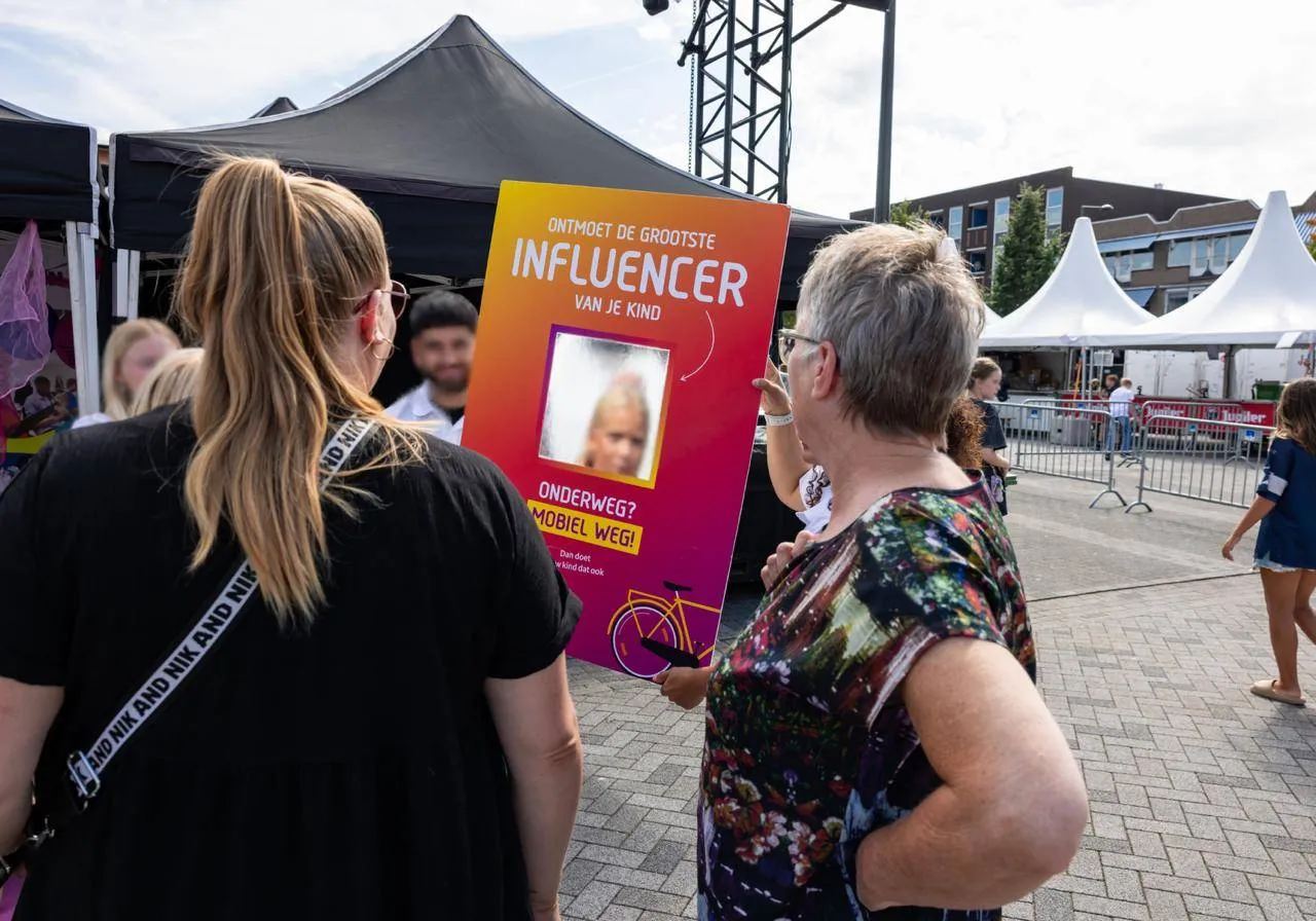 MONO - Influencer van je kind (VVN) foto 1