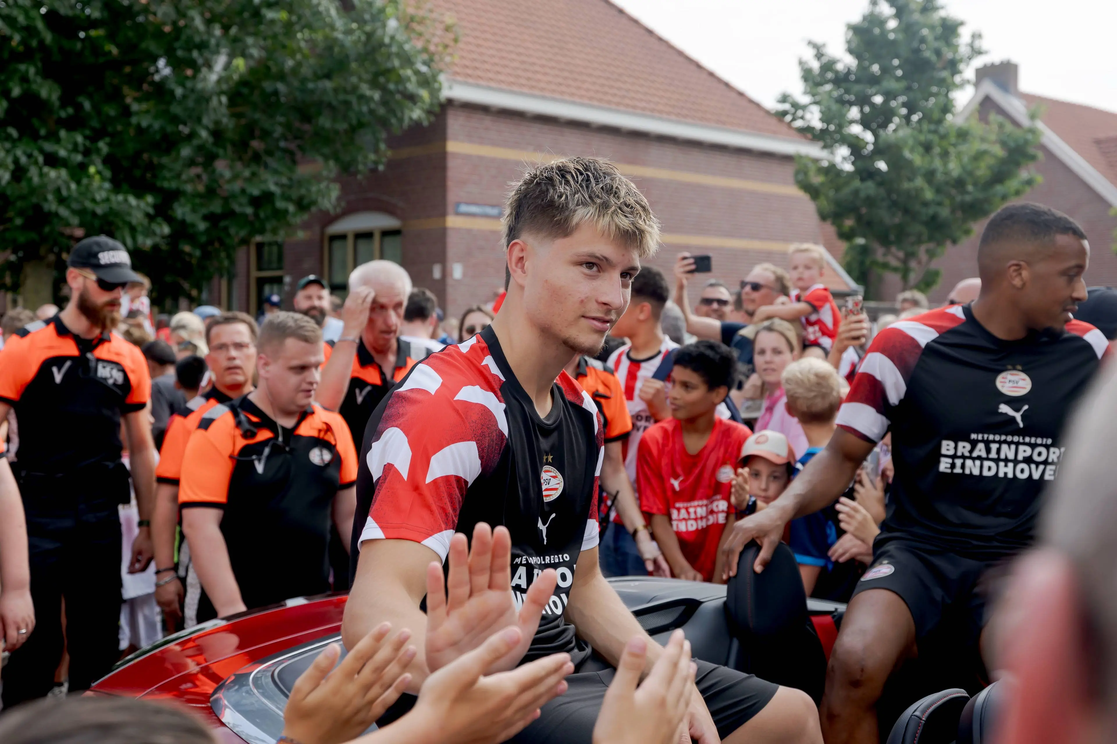 260725-23018 Player Parade
