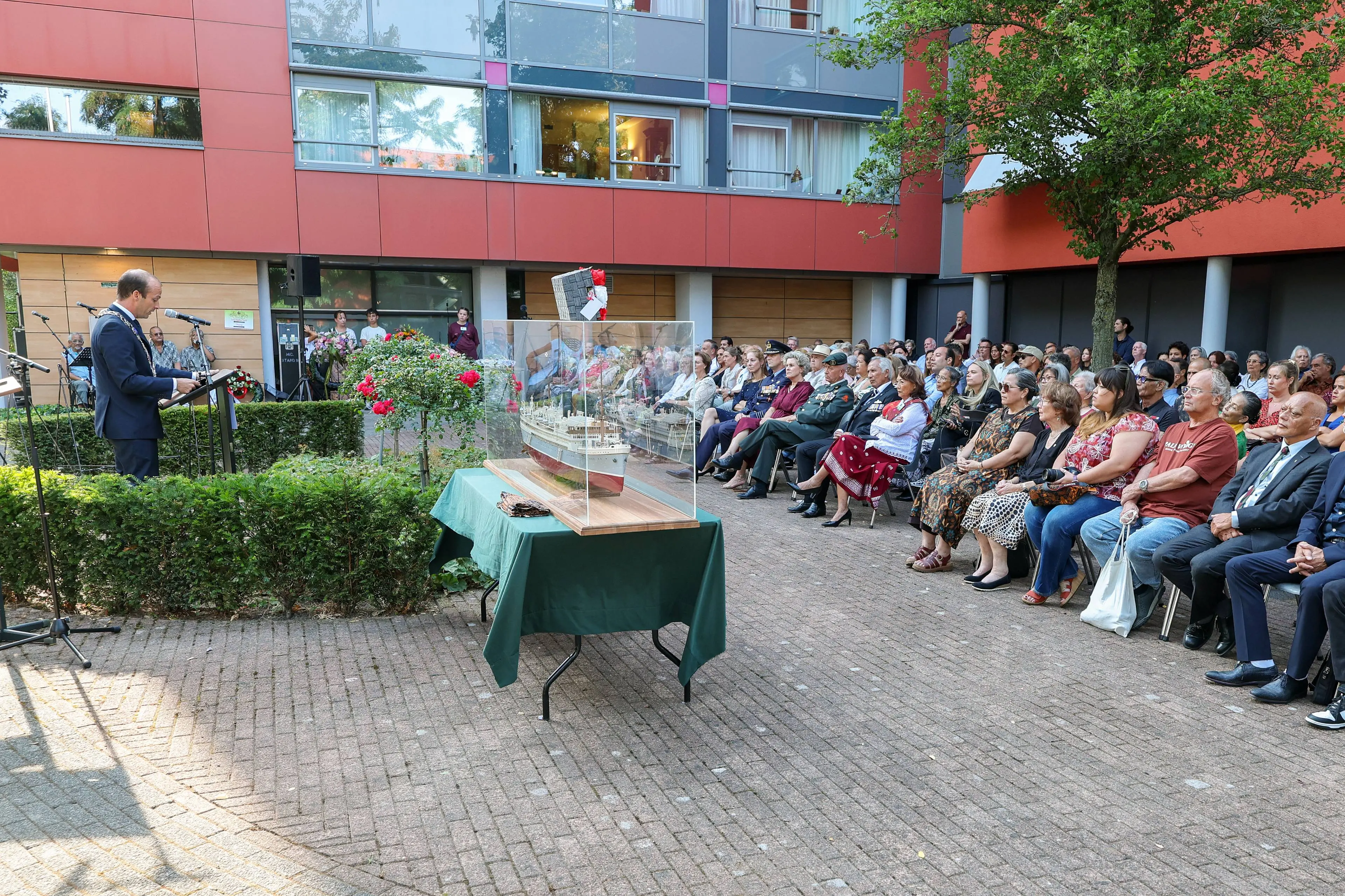 260815-0914 DCI-Indie Herdenking