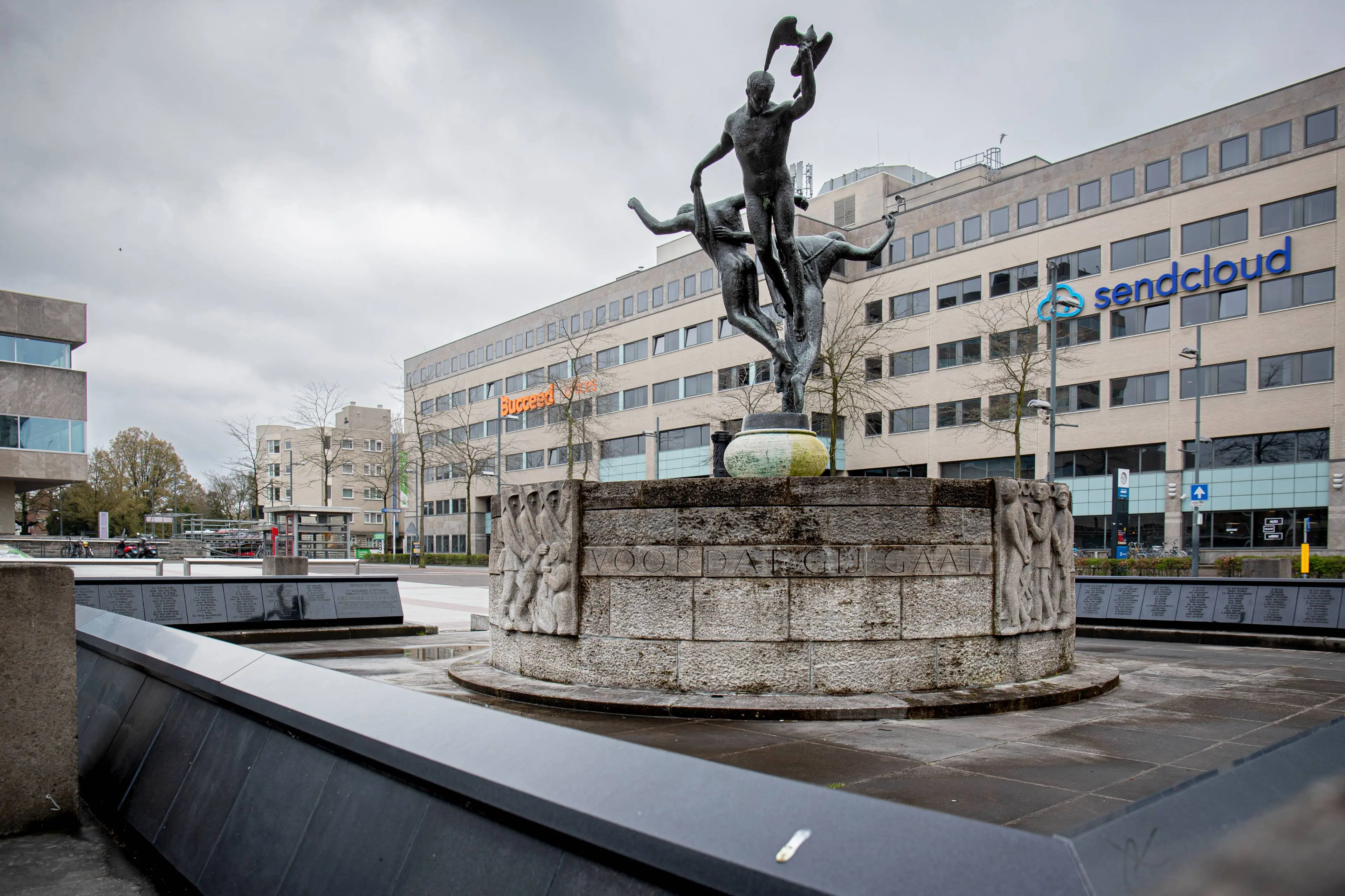 230407 1866 Oorlogs en Bevrijdingsmonument