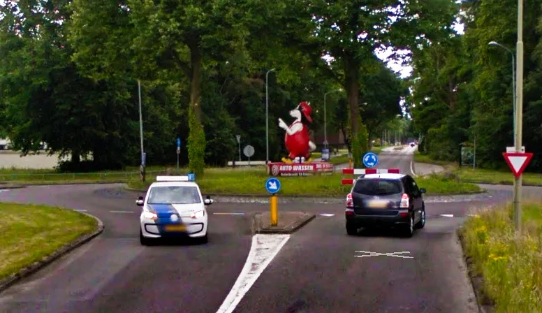 emmen rotonde google