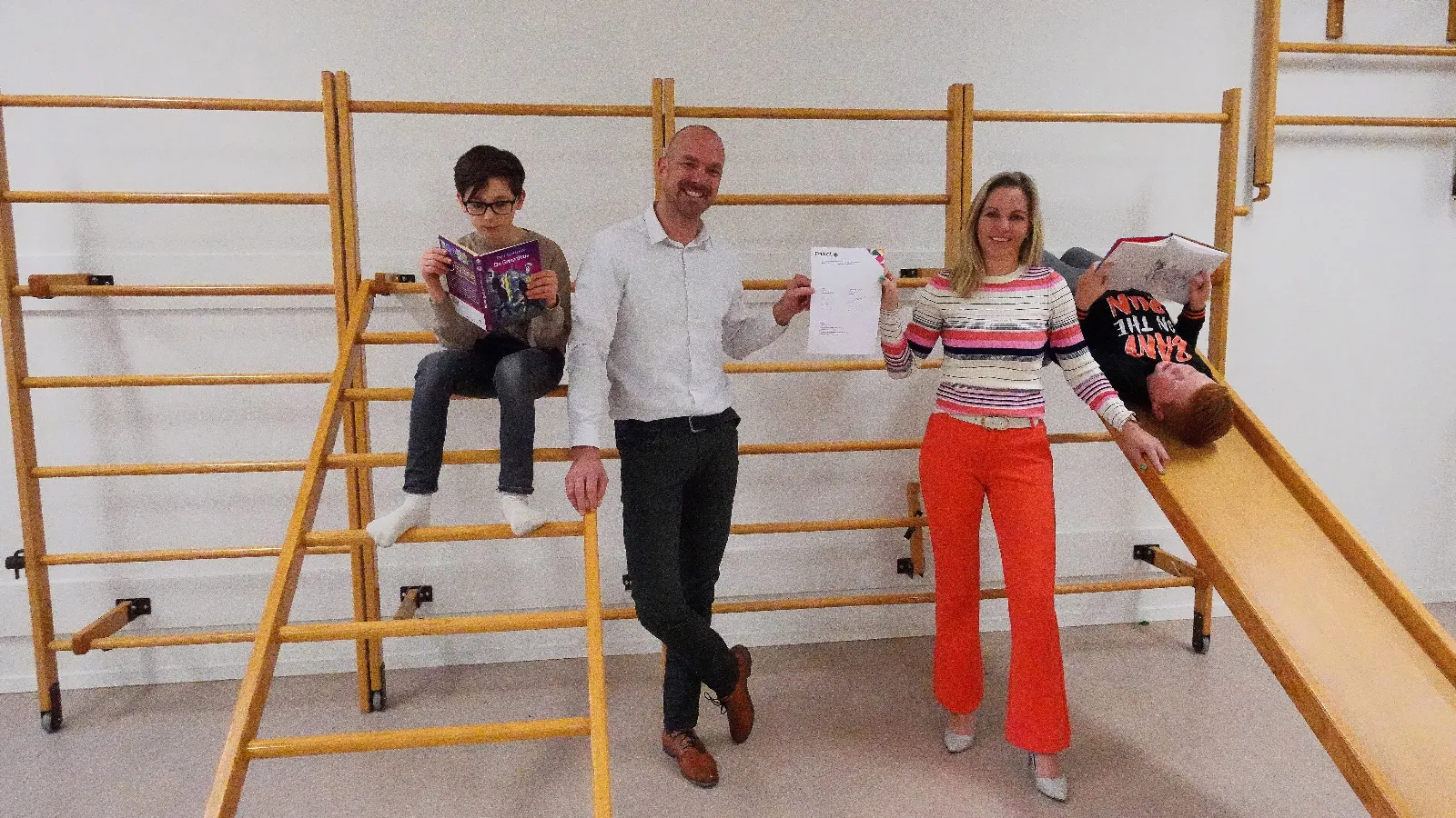 ondertekening nieuw servicepunt barger oosterveld