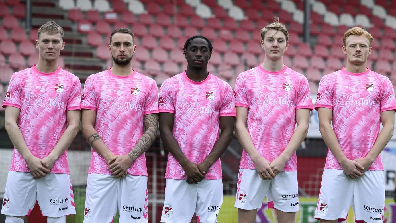 persbericht fc emmen maakt in het roze een muur tegen zaadbalkanker